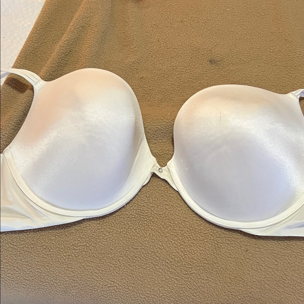Elegant White Women's Bra